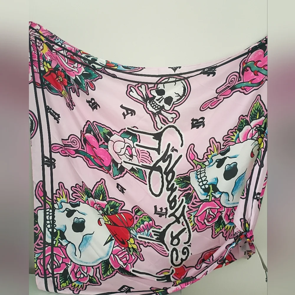 New Ed Hardy pink, multi-function scarf with a skull and roses tattoo print. - Picture 1 of 5